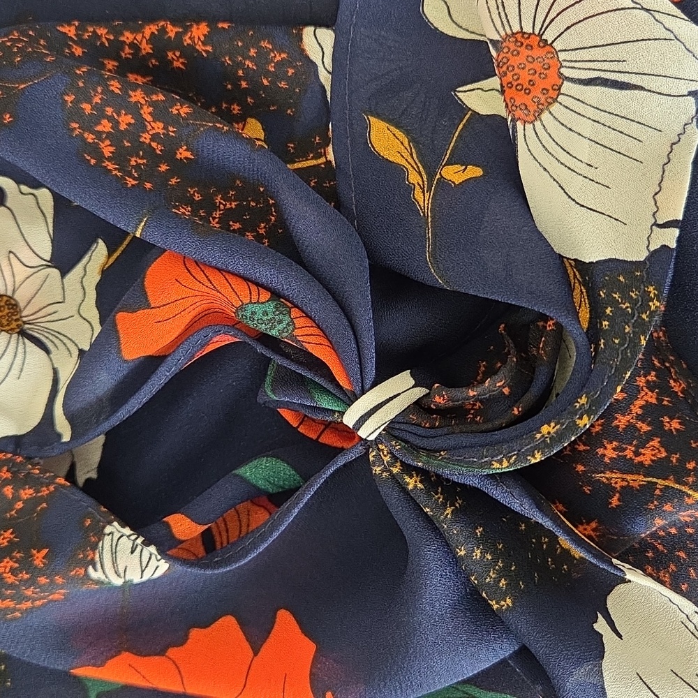Chris & Carol Floral Blouse Size Small - Picture 14 of 14